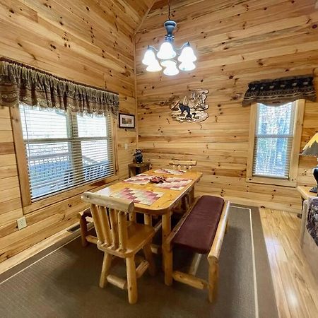 2 Bed Cabin Hot Tub Close To Helen #16 Extérieur photo