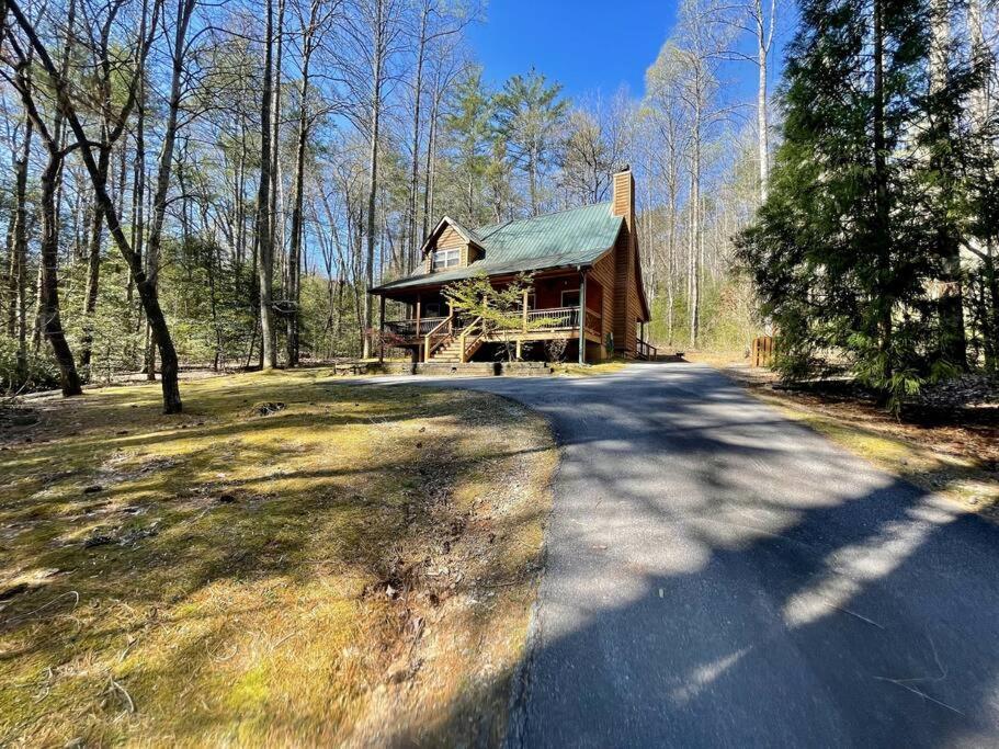 2 Bed Cabin Hot Tub Close To Helen #16 Extérieur photo