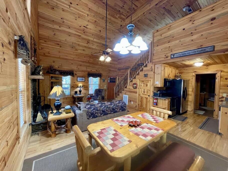 2 Bed Cabin Hot Tub Close To Helen #16 Extérieur photo
