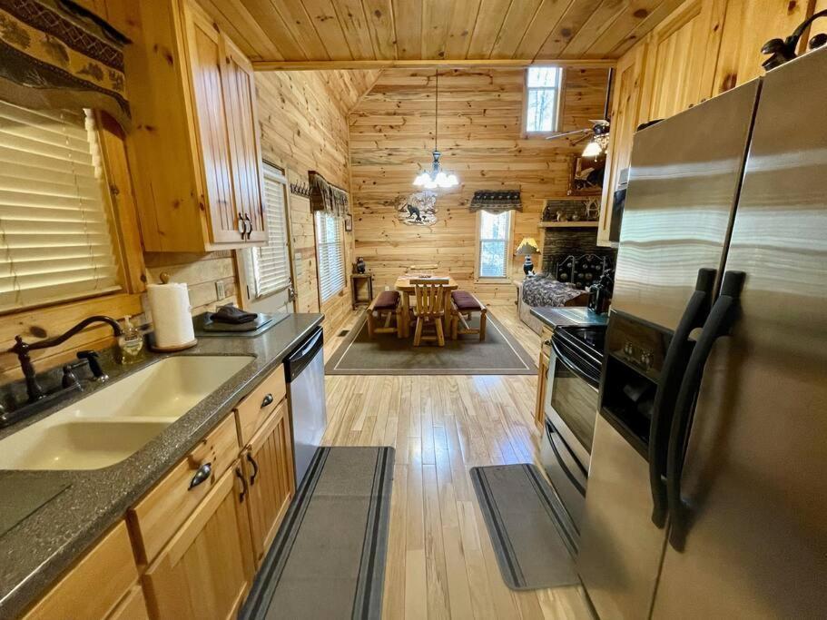 2 Bed Cabin Hot Tub Close To Helen #16 Extérieur photo